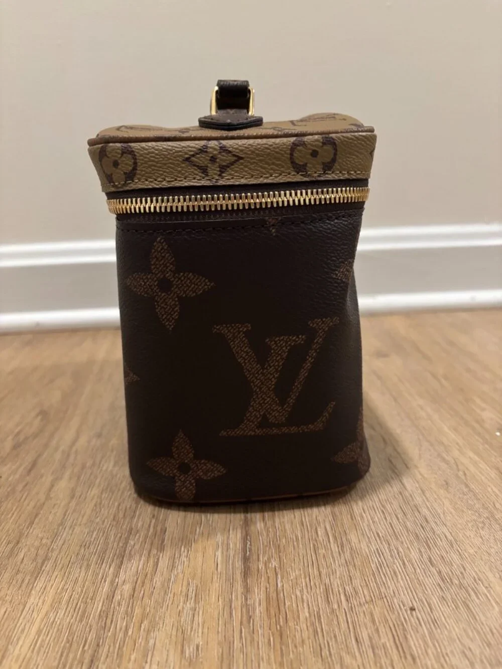 Louis Vuitton Nice BB Toiletry Case M47212 | Unused | Monogram Giant & Reverse